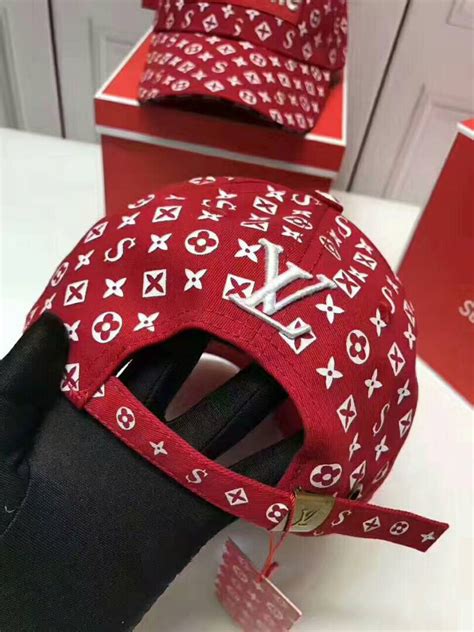 louis vuitton cap pink